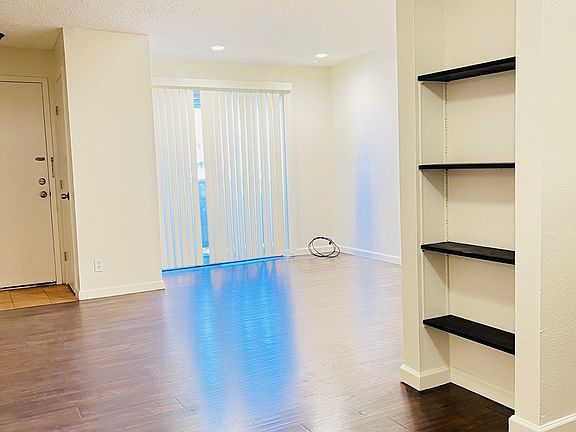 4th image of 5300 E Cherry Creek South Dr #23