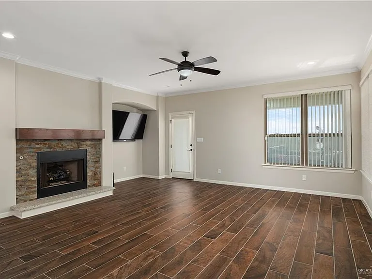 14220 Amistad Cir — Photo 6