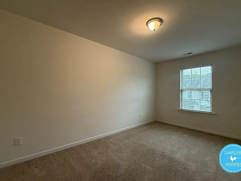 49 E Grove Point Dr #1 — Photo 23