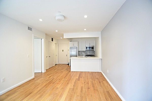 1st image of 364 Lafayette Ave #3B