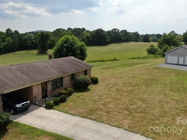 3266 Eckard Creek Cir, Connelly Springs, NC 28612
