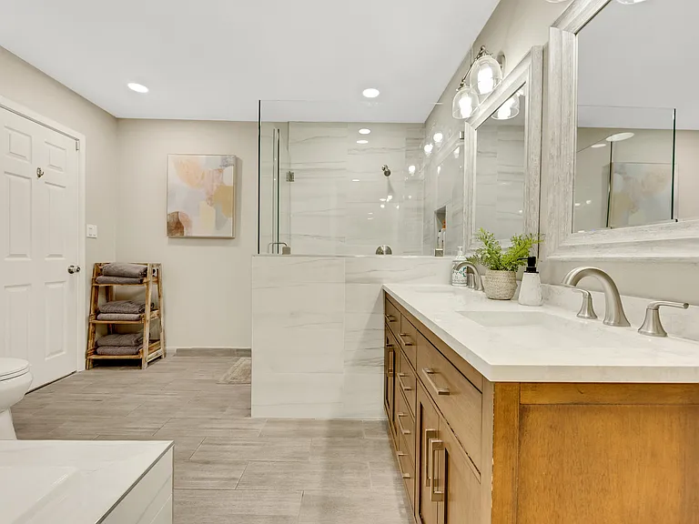 9302 Tina Way — Photo 23