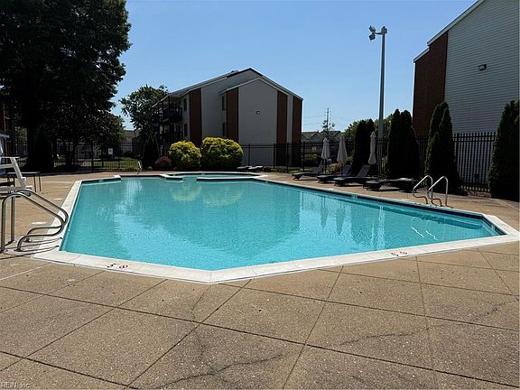 2nd image of 223 Pacific Dr