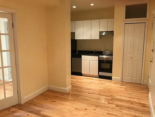 Rented by Platinum Properties | media 14