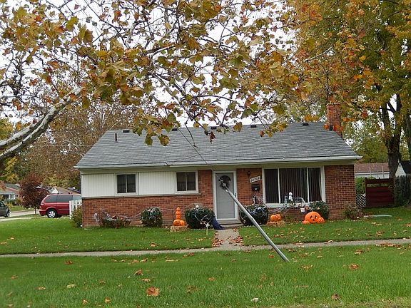 3rd image of 30208 Ann Arbor Trl