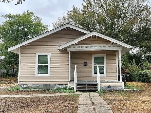 1329 E Davis Ave, Fort Worth, TX 76104