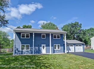 16 Memorial Rd, Marlboro, NJ 07746