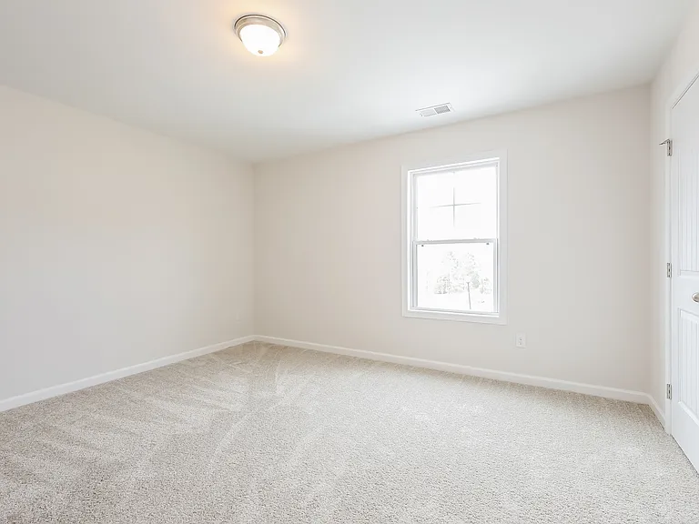 310 Noble Ln — Photo 9