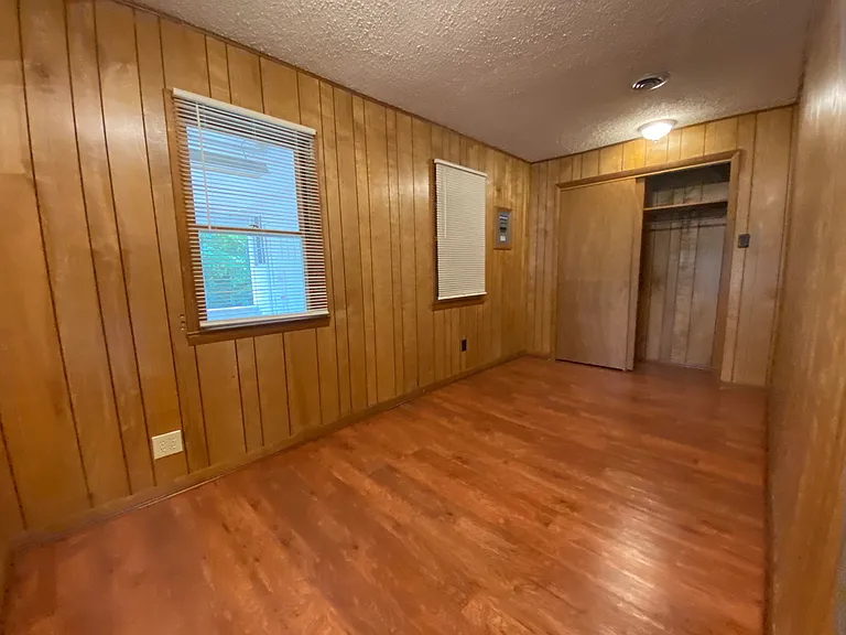 1107 Stanley Blvd #A — Photo 9