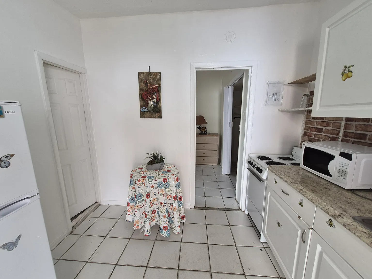 2921 SW 36th Ct — Photo 3
