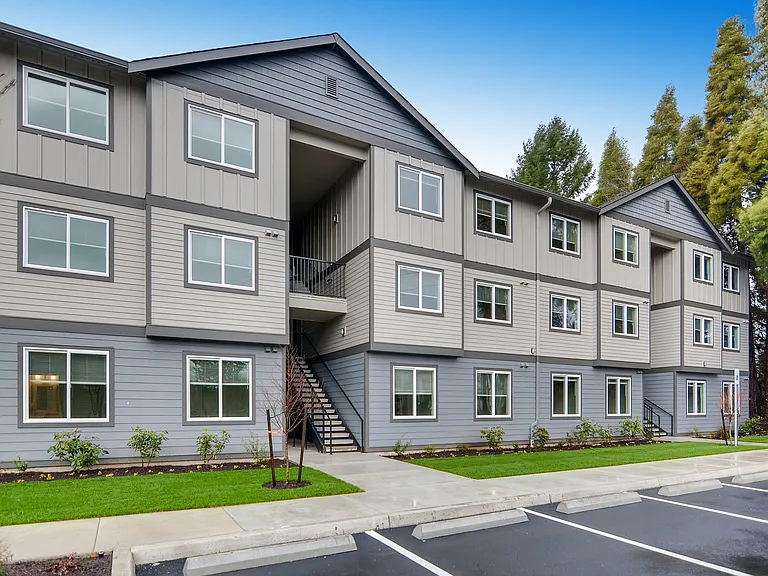 Quatama Woods | Exterior Building