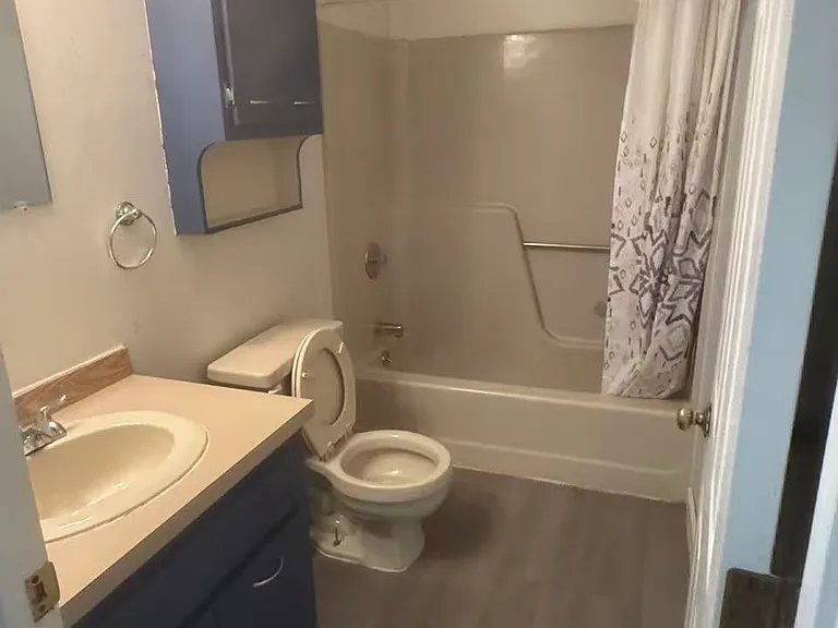 4 Foxmoor Cir — Photo 16