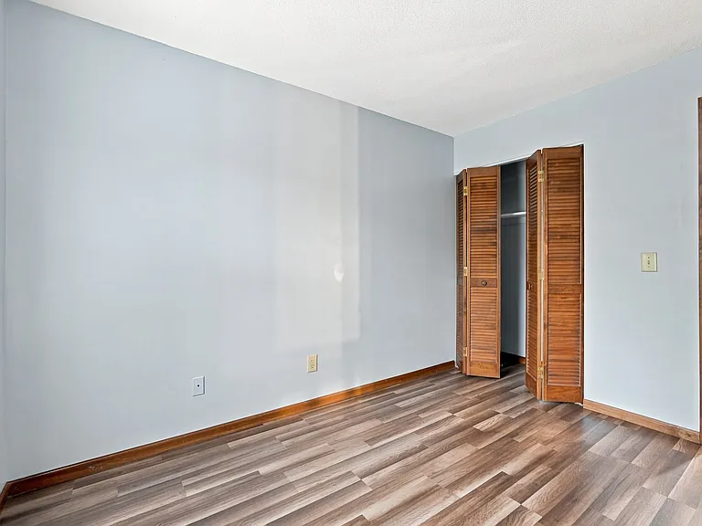 6032 Sawmill Woods Dr — Photo 22