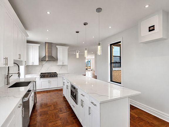 3rd image of 365 W End Ave #Penthouse 1