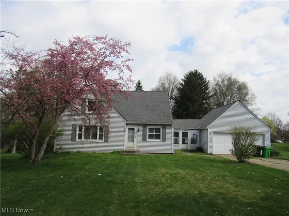 336 Transit Dr, Tallmadge, OH 44278