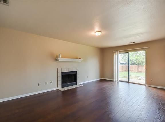 4th image of 505 Orchard St