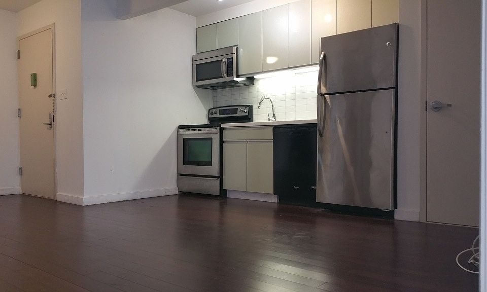1st image of 286 Stanhope St APT 1
