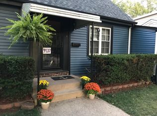 9137 S 54th Ave, Oak Lawn, IL 60453