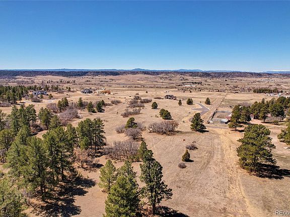 4th image of 1724 Arrowpoint Court LOT 4