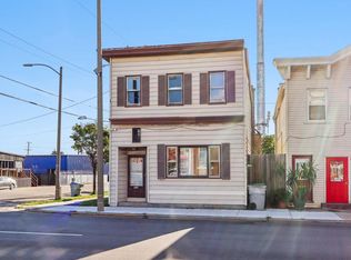 900 S 1st St, Milwaukee, WI 53204