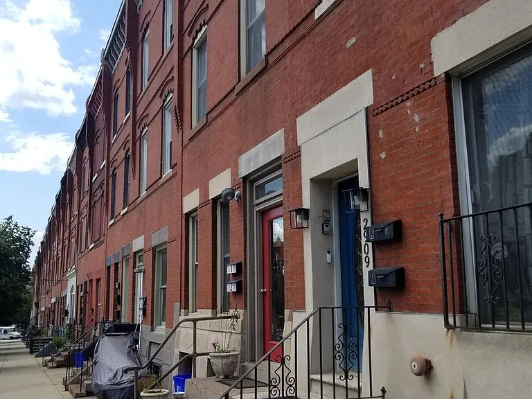 2911 W Girard Ave #2 — Photo 7