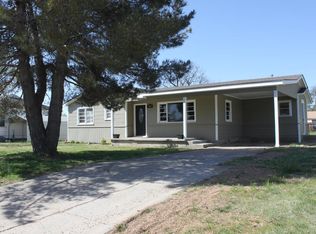 409 Park Ave, Panhandle, TX 79068