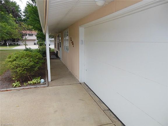 5th image of 2203 Sussex Pl