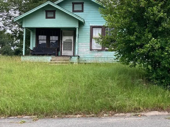 613 Searles St, Minden, LA 71055