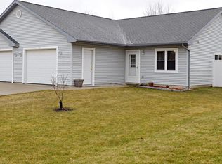 403 Lueders Rd, Sauk City, WI 53583