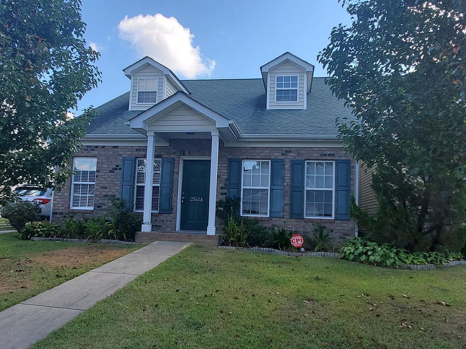 1st image of 2541 Brookville Dr #A