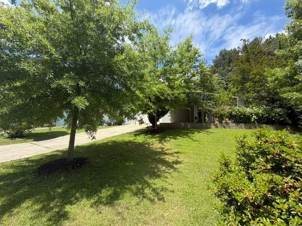 1128 Hillcrest Ct, Norcross, GA 30093