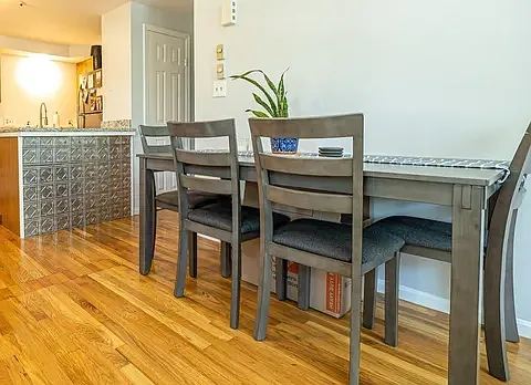 2 bed, 969 sqft, $3,000 — Photo 3