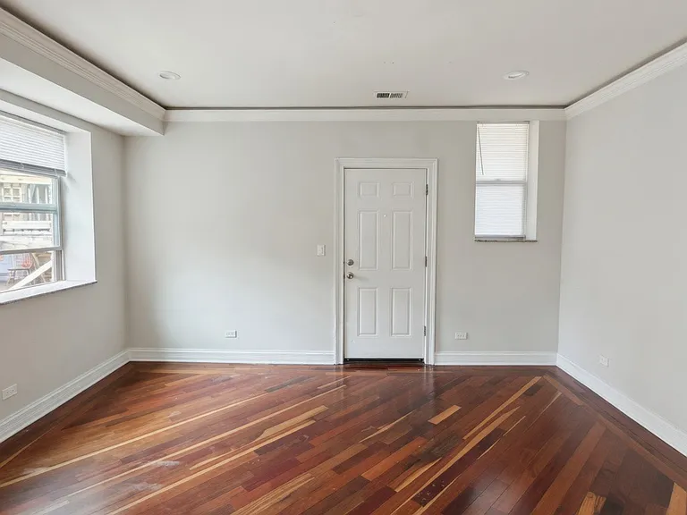 2037 W Touhy Ave #2 — Photo 5
