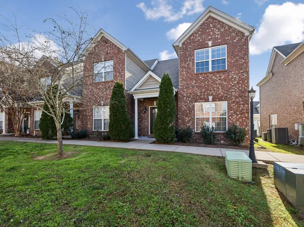 816 General Cabot Ct, Murfreesboro, TN 37129