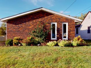 410 W Goldsborough St, Crown Point, IN 46307