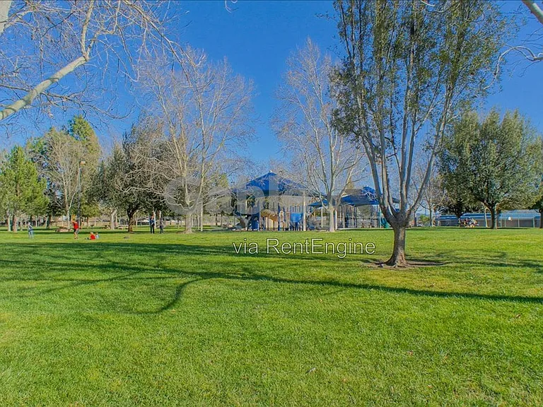 28007 Cascade Rd — Photo 24