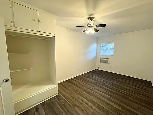 4360 Willowbrook Ave — Photo 11