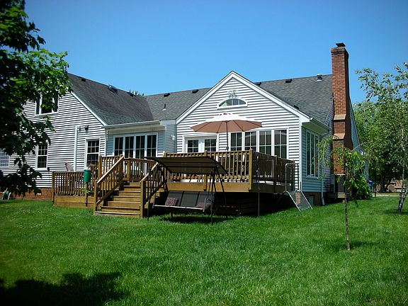 2nd image of 419 Granada Dr