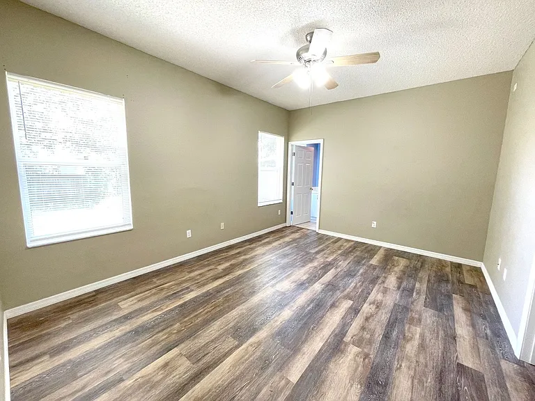 12751 Woodbury Oaks Dr — Photo 10