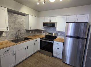 1749 E Pepper Cir APT 3, Mesa, AZ 85203