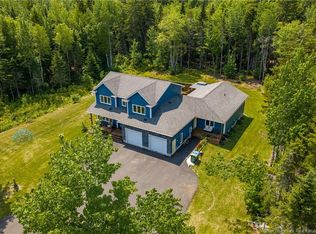 11 Amber Ridge Ct, Moncton, NB E1G 5R3