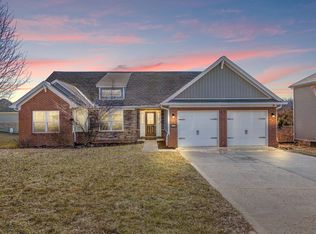 176 Westwoods Dr, Georgetown, KY 40324