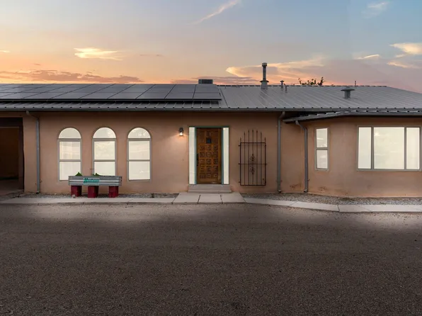 3108 Mountain Rd NW, Albuquerque, NM 87104