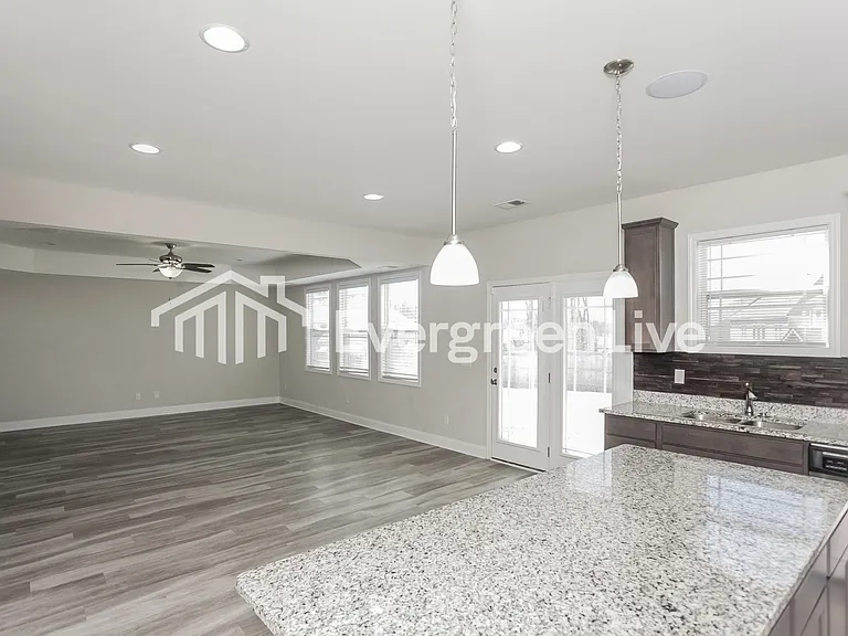 57 Easington Ct — Photo 4