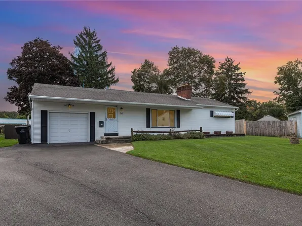 341 Coolidge Rd, Rochester, NY 14622