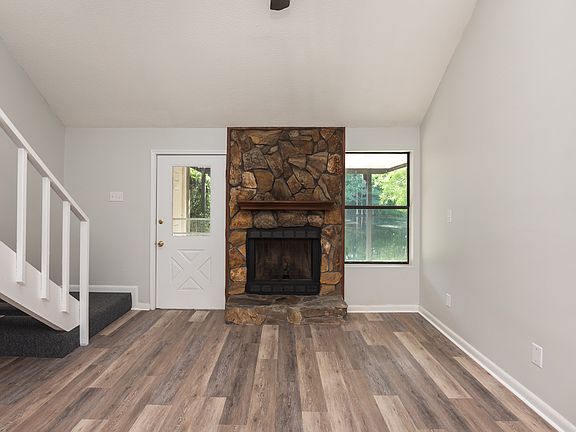 5th image of 7224 Lago Vista Ct