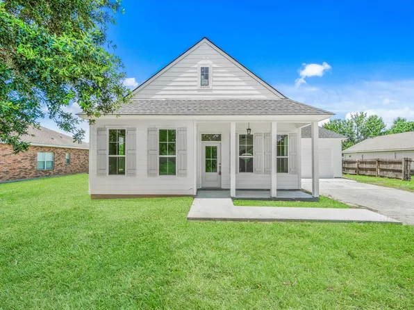 17347 W Autumn Dr, Prairieville, LA 70769