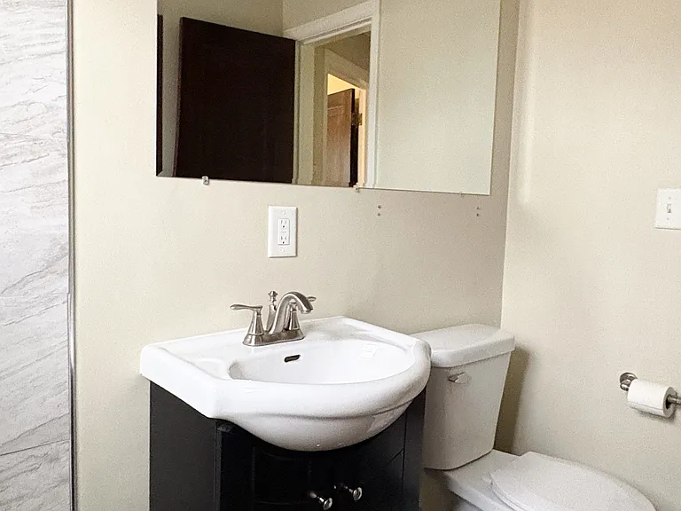 1719 W Hamilton St — Photo 11