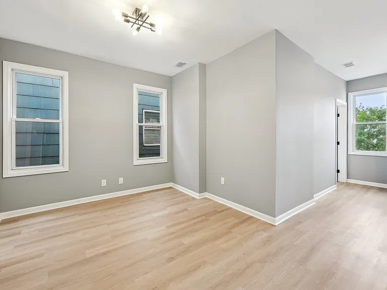 196 Clendenny Ave #2 — Photo 9