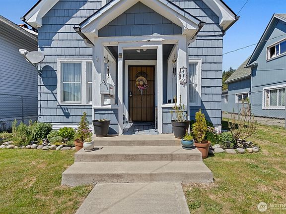 4th image of 419 Karr Avenue